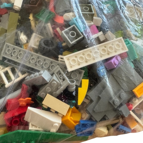 Lego Lot 5LB set Mixed Random pieces - Picture 3 of 9